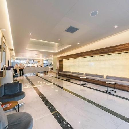 Orbi City Sea Side & Sea View Apartments 巴统 外观 照片