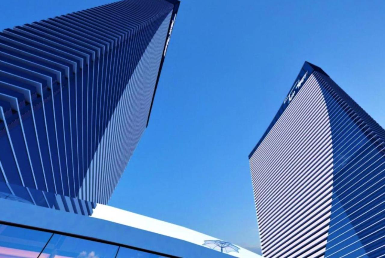 Orbi City Sea Side & Sea View Apartments 巴统 外观 照片