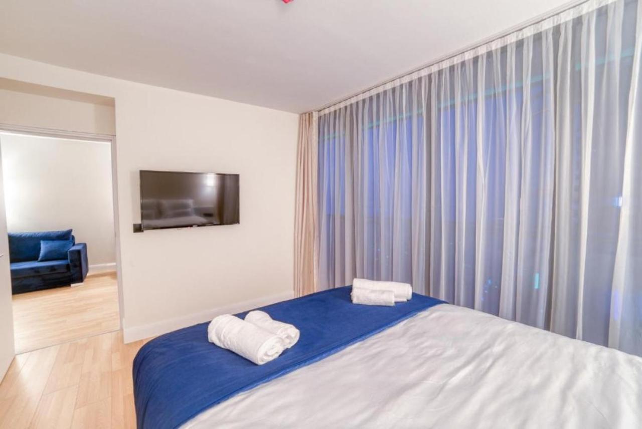 Orbi City Sea Side & Sea View Apartments 巴统 外观 照片