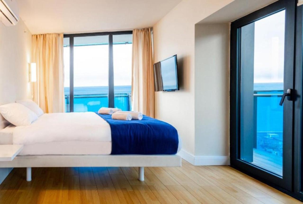 Orbi City Sea Side & Sea View Apartments 巴统 外观 照片