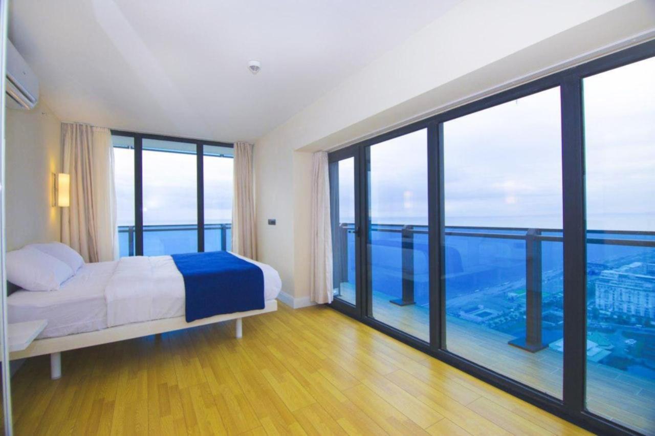 Orbi City Sea Side & Sea View Apartments 巴统 外观 照片