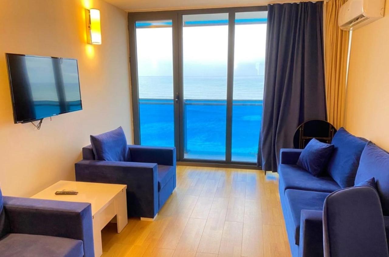 Orbi City Sea Side & Sea View Apartments 巴统 外观 照片